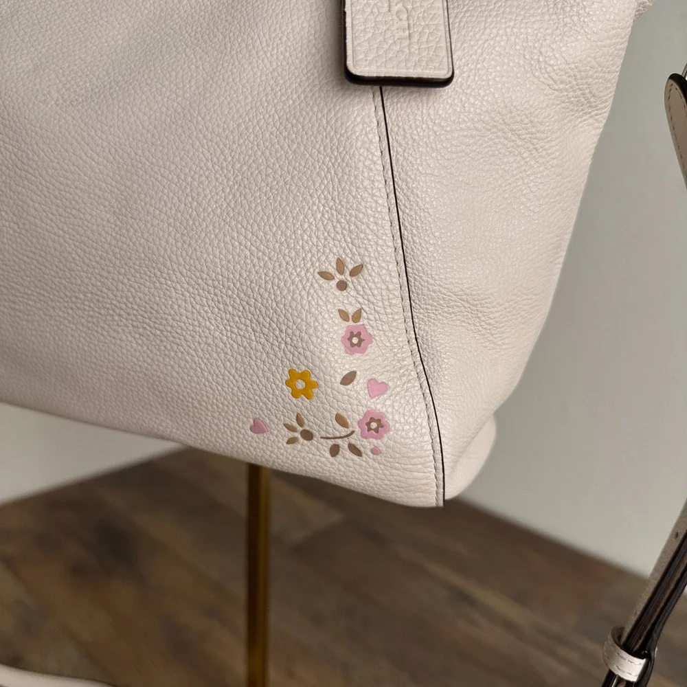 Coach Kelsey Satchel White Floral Embroidered Pebble Leather Bag F24599 - Picture 16 of 16